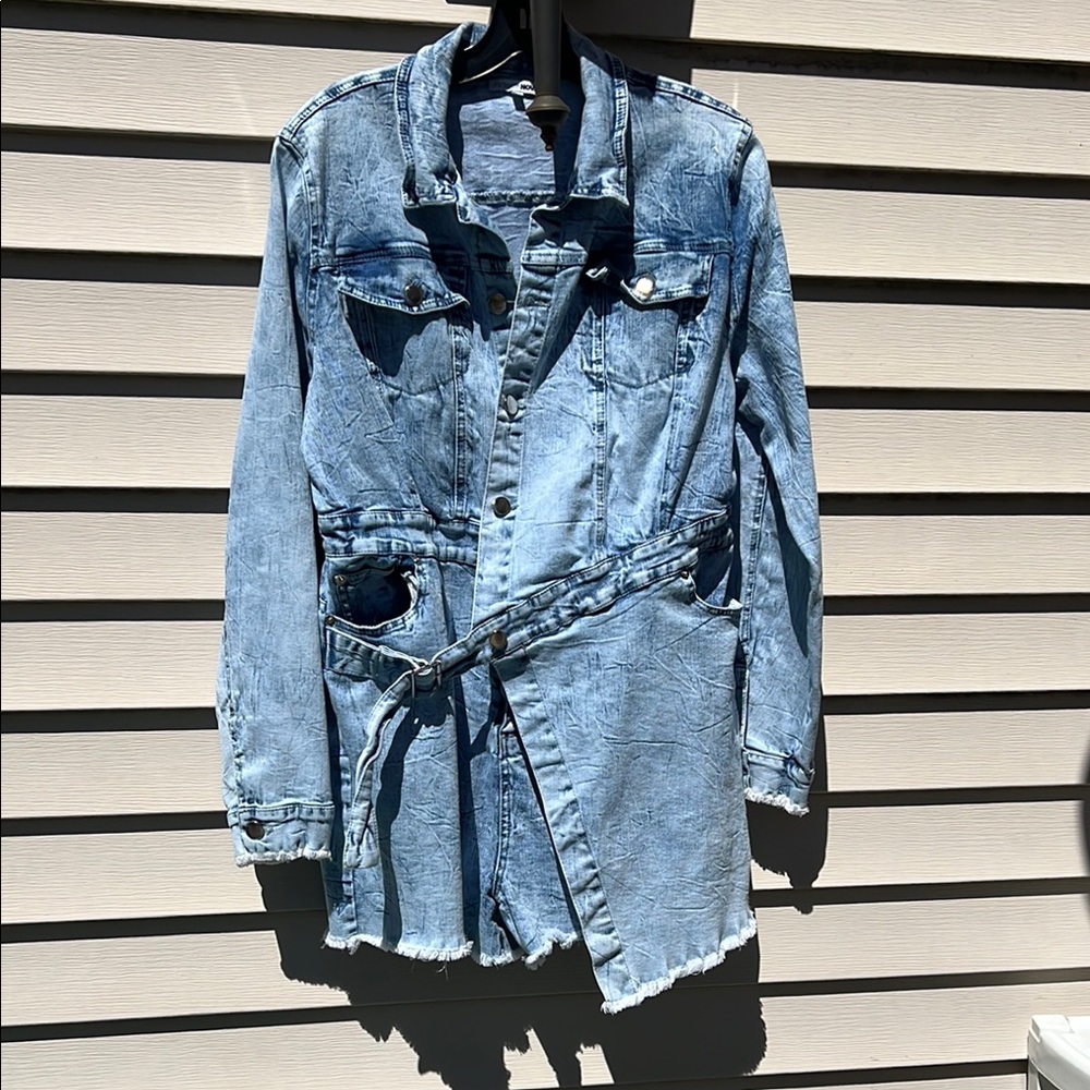 Fashion Nova Light Acid Wash Denim Short/Skirt/Romper